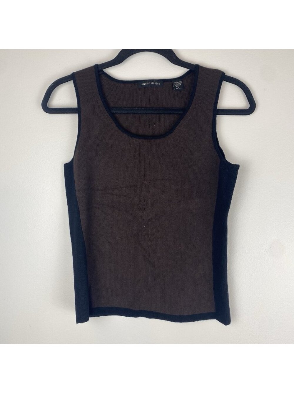 Valerie Stevens Women's Ribbed Knit Shell Top Size S Brown Black Detail Slimming